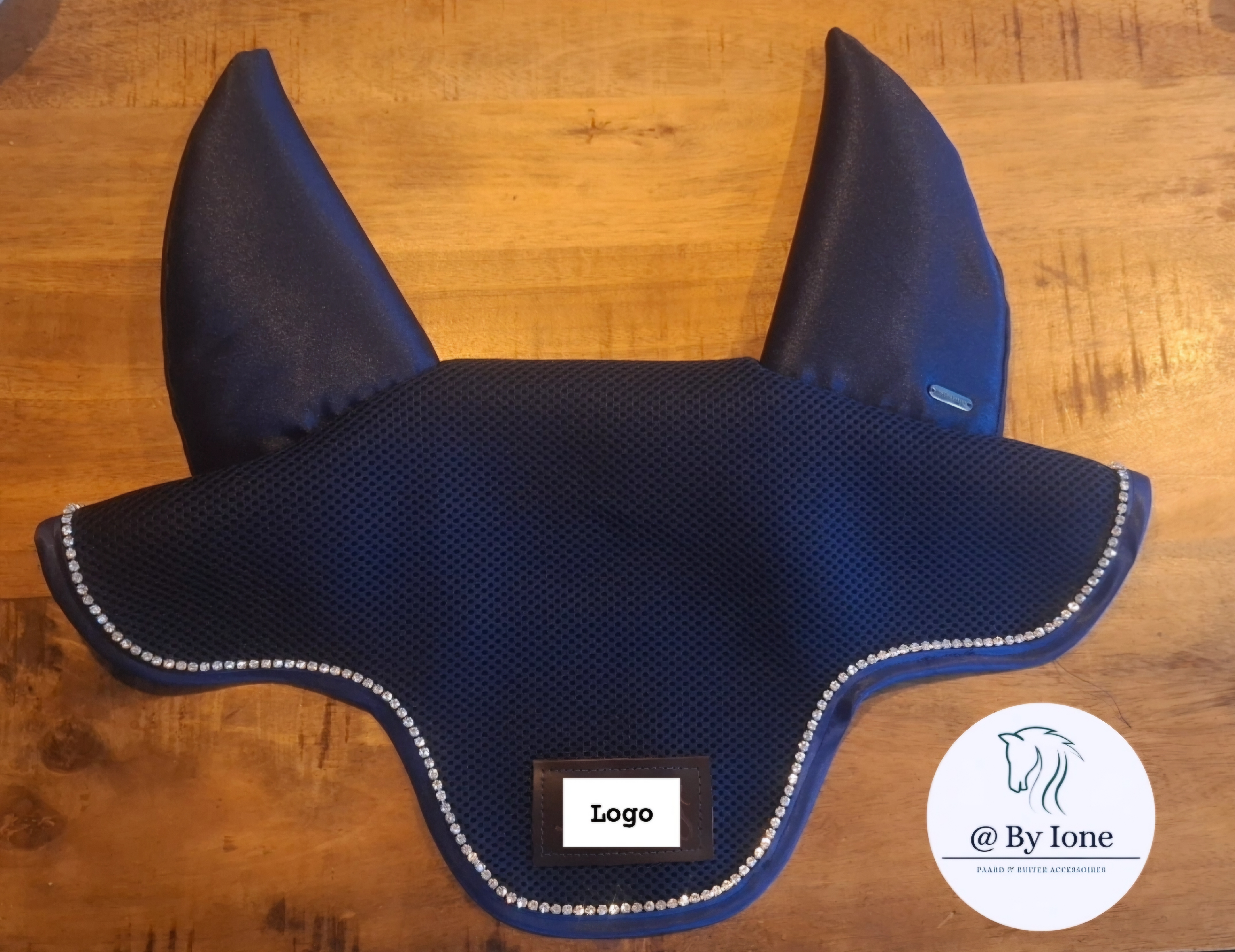 Oornetje Mesh, met soundless ears